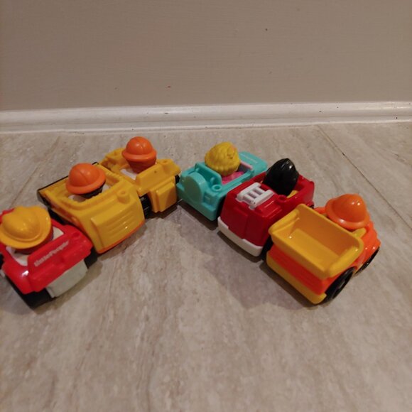 Fisher-Price Little People Wheelies Car Set 6 Pieces 2000s - Picture 6 of 9